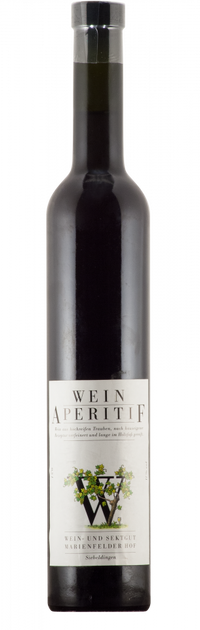 Weinaperitif Im Eichenholzfaß gelagert / Bioland Wein- und Sektgut Marienfelderhof / Siebeldingen/Pfalz